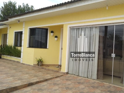 Casa em Oficinas, Ponta Grossa/PR de 187m² 4 quartos à venda por R$ 649.000,00