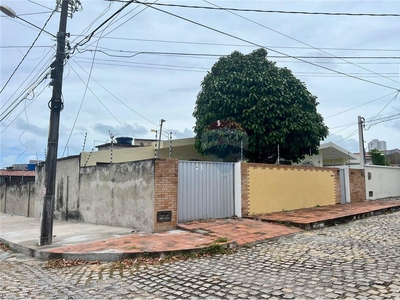 Casa em Ponta Negra, Natal/RN de 145m² 3 quartos para locação R$ 3.000,00/mes