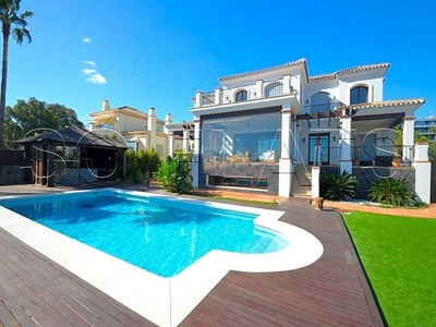 Casa em Sierra Blanca, Marbella/MA de 650m² 6 quartos à venda por R$ 10.039.000,00