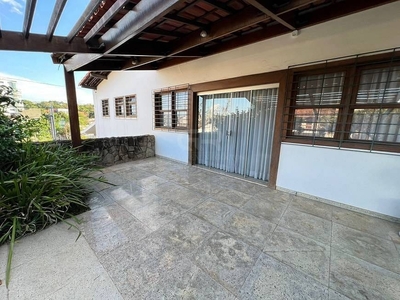 Casa em São Luiz, Belo Horizonte/MG de 250m² 6 quartos para locação R$ 8.500,00/mes