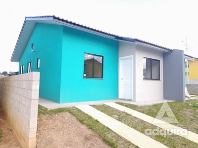 Casa em Uvaranas, Ponta Grossa/PR de 57m² 3 quartos à venda por R$ 209.000,00 ou para locação R$ 900,00/mes