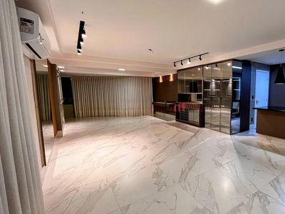 Penthouse em Centro, Londrina/PR de 287m² 4 quartos à venda por R$ 1.979.000,00