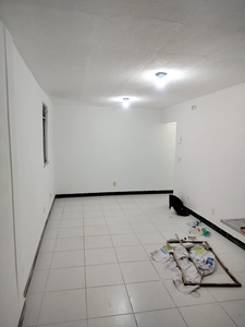 Ponto em Sussuarana, Salvador/BA de 40m² à venda por R$ 90.000,00 ou para locação R$ 750,00/mes