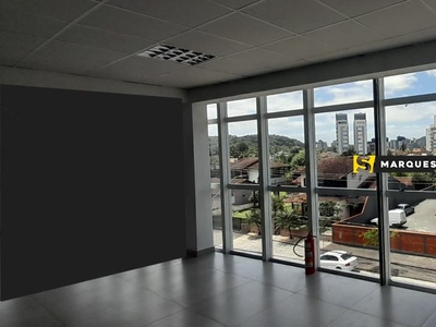 Sala em Santo Antônio, Joinville/SC de 152m² para locação R$ 3.780,00/mes
