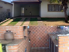 Casa de Condomínio à Venda, 250 m² por R$ 750.000,00