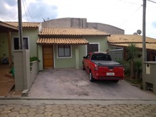 Casa térrea em condomínio