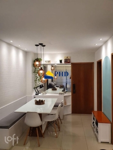 Apartamento à venda em Recreio dos Bandeirantes com 74 m², 2 quartos, 1 suíte, 1 vaga