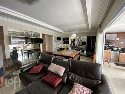 Apartamento à venda em Vila Romana com 152 m², 3 quartos, 3 suítes, 3 vagas