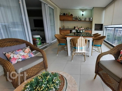 Apartamento à venda em Santo Amaro com 160 m², 4 quartos, 2 suítes, 3 vagas