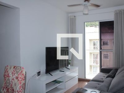 APARTAMENTO no 5º andar com 2 dormitórios