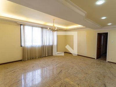 APARTAMENTO no 7º andar com 4 dormitórios e 1 garagem