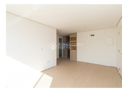 Apto Vila Ipiranga | 2 Quartos | 71 M² | Cond: R$350.0 | 1 Vaga