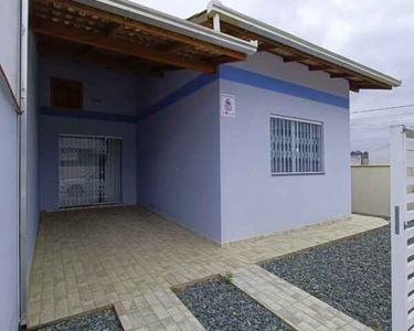 Casa a venda no bairro Itacolomi na cidade de Piçarras -SC