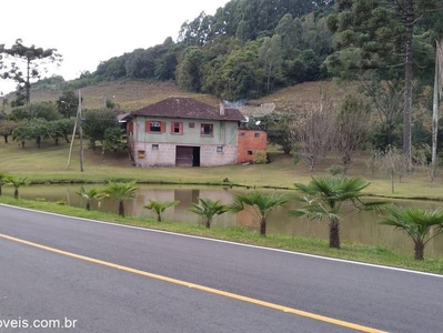 Sítio à venda no bairro Otávio Rocha em Flores da Cunha