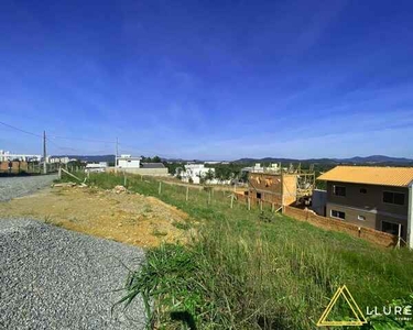 Terreno a venda no bairro Itacolomi em Piçarras-SC