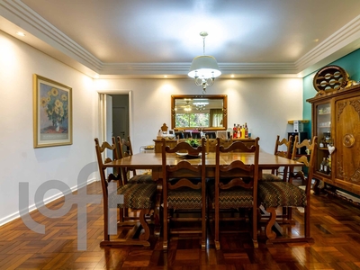 Apartamento à venda em Santo Amaro com 160 m², 4 quartos, 1 suíte, 2 vagas