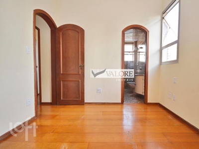Apartamento à venda em Serra com 130 m², 4 quartos, 1 suíte, 2 vagas