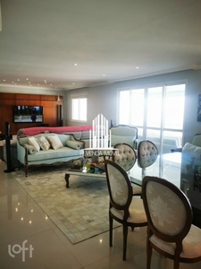 Apartamento à venda em Vila Andrade com 223 m², 3 quartos, 3 suítes, 4 vagas