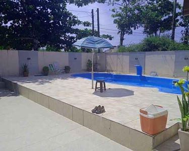 Casa com piscina em Guaratuba próximo a praia, com 5 quartos sendo 2 suítes