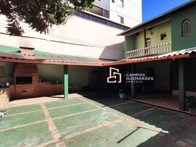 Casa com 5 quartos para alugar no bairro Serrano, 300m²