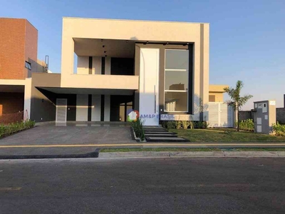 Casa em Condomínio com 4 quartos à venda no bairro Residencial Goiânia Golfe Clube, 220m²