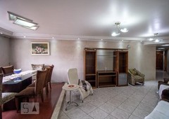 APARTAMENTO no 4º andar mobiliado com 3 dormitórios