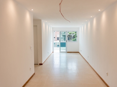 Apartamento à venda em Recreio dos Bandeirantes com 87 m², 3 quartos, 1 suíte, 2 vagas