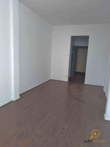 Apartamento com 1 quarto para alugar no bairro Méier, 50m²