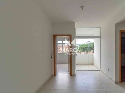 Apartamento com 2 quartos para alugar no bairro Palmeiras, 60m²