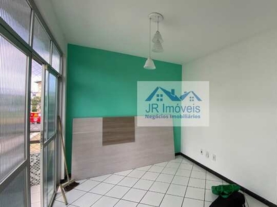 Apartamento para Locação de 2/4, sendo 1 Suíte c/ Dependência no Resgate - Salvador - BA