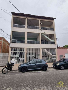 Casa com 9 quartos à venda no bairro Vila Nova, 360m²