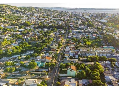 Terreno à venda no bairro Camaquã - Porto Alegre/RS