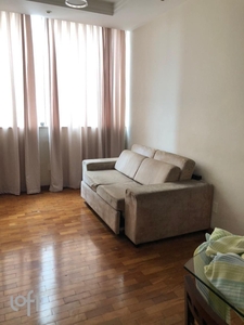 Apartamento à venda em Barro Preto com 132 m², 2 quartos, 1 suíte, 1 vaga