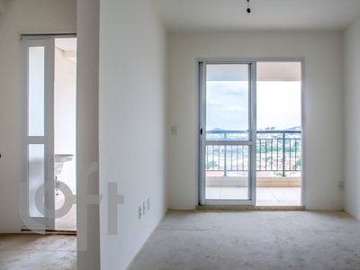 Apartamento à venda em Lapa com 70 m², 2 quartos, 1 suíte, 2 vagas