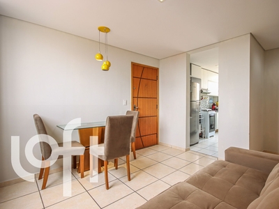 Apartamento à venda em Pirajá com 47 m², 2 quartos, 1 vaga