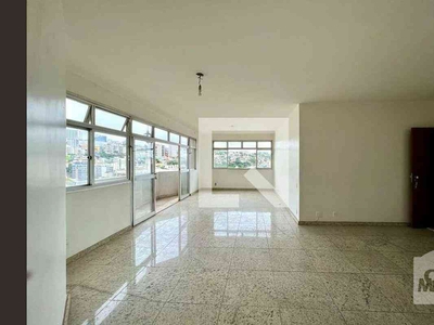 Apartamento com 4 quartos à venda no bairro Santa Lúcia, 180m²