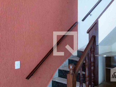 Casa com 2 quartos à venda no bairro Planalto, 67m²