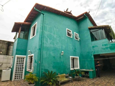 Casa com 3 quartos à venda no bairro Xangri-lá, 120m²