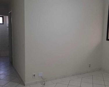 APARTAMENTO LOCALIZADO NO ANDAR TÉRREO , COM PINTURA NOVA 2 DORMITÓRIOS , 01 VAGA DE GARAG