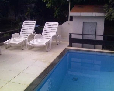 Casa bonita com piscina para feriado na região dos Lagos - Araruama (Coqueiral) RJ