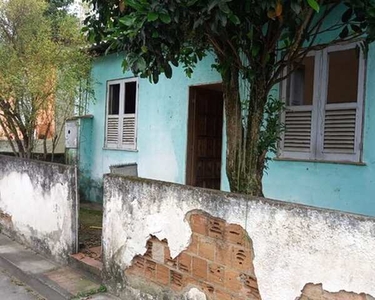 Casa em Vila na Taquara (precisa de reparos