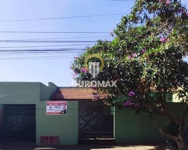 Casa para aluguel e venda possui 200 metros quadrados com 4 quartos em Centro - Ourinhos