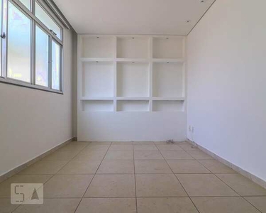 Casa para Aluguel - João Pinheiro, 2 Quartos, 75 m2