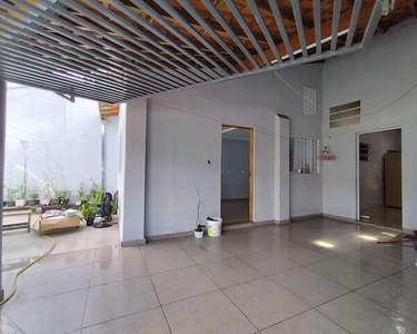 Casa Térrea - Jardim Paraíba- 70m² - 2 Dormitórios