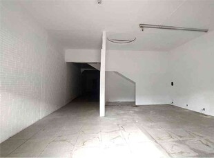 Andar para alugar no bairro Centro, 150m²