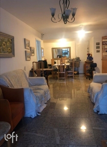 Apartamento à venda em Barra da Tijuca com 140 m², 4 quartos, 2 suítes, 2 vagas