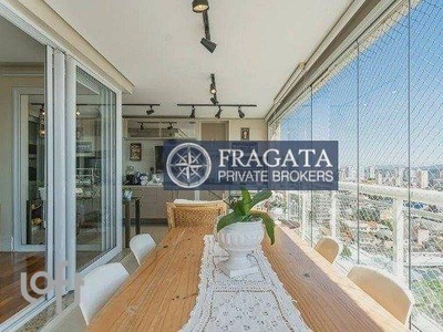 Apartamento à venda em Lapa com 160 m², 3 quartos, 3 suítes, 3 vagas