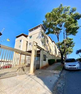 Apartamento com 3 quartos à venda no bairro Cabral, 65m²