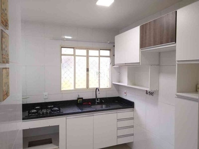 Apartamento com 3 quartos para alugar no bairro Japiim, 66m²