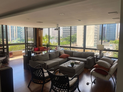 Apartamento em Itaim Bibi, São Paulo/SP de 230m² 4 quartos à venda por R$ 6.550.000,00 ou para locação R$ 30.000,00/mes